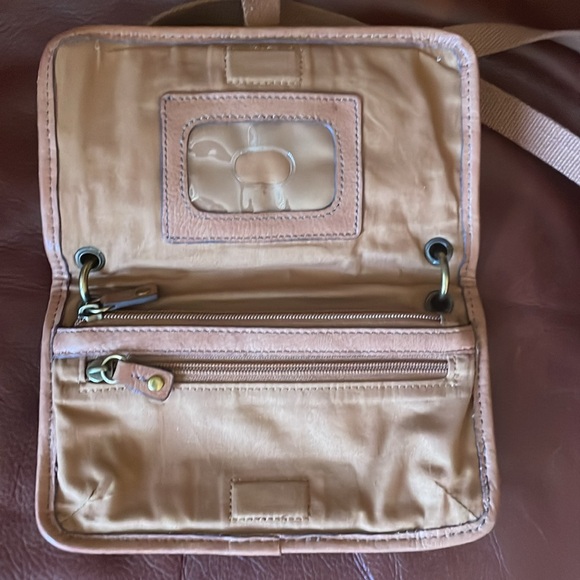 Fossil Crossbody Wallet/Bag - Picture 4 of 6